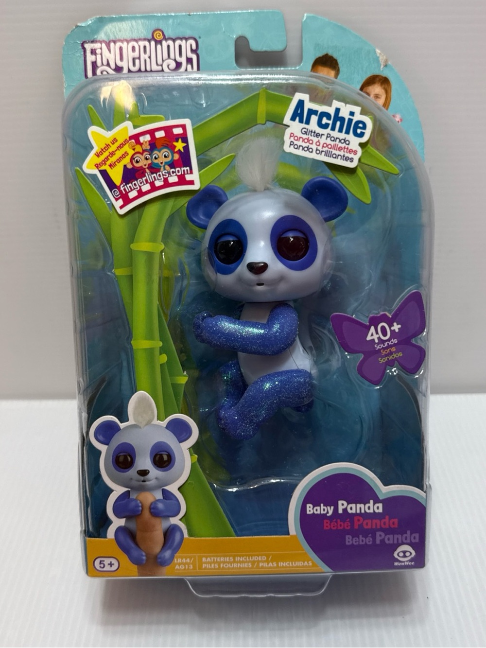 WowWee Fingerlings Glitter Panda-Archie New